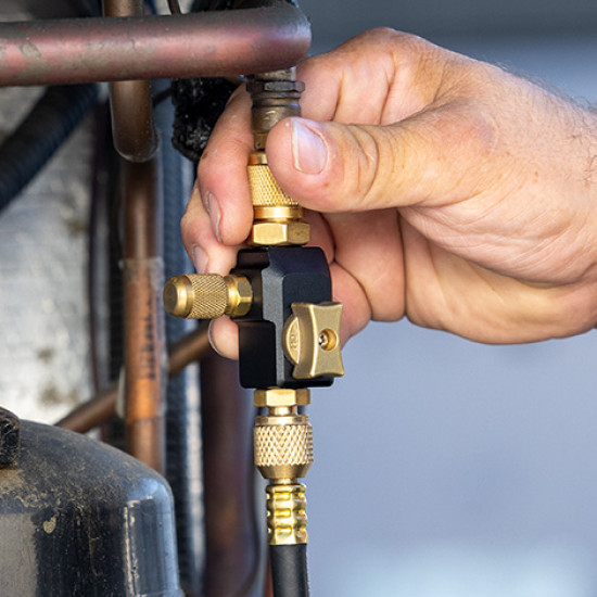 1-4-5-16-valve-core-removal-tool-VC1E-FIELDPIECE 
