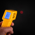 SIG1-Gun-Style-IR-Thermometer-FIELDPIECE