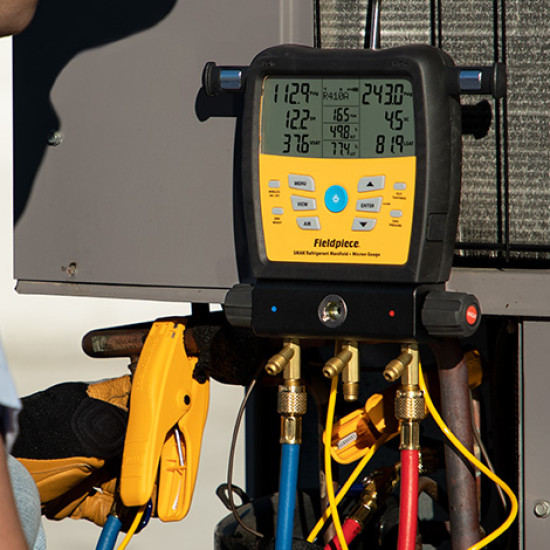 SM380V-sman-Refrigerant-Manifold-3-port-wireless-FIELDPIECE 