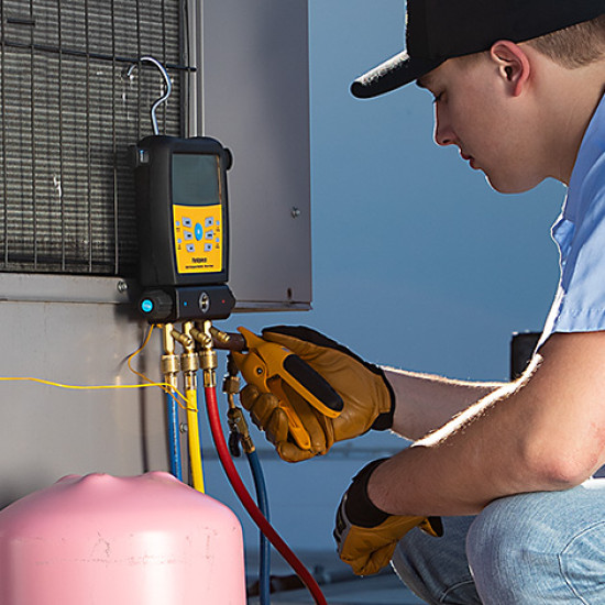 SM380V-sman-Refrigerant-Manifold-3-port-wireless-FIELDPIECE 