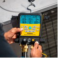 SM482V-NEW-sman-wireless-refrigerant-manifold-4-port-compatible-with-job-link-FIELDPIECE 